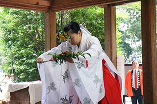 奉納｜安全祈願｜平尾八幡宮奉納秋祭り｜ひらぐらフェスティバル